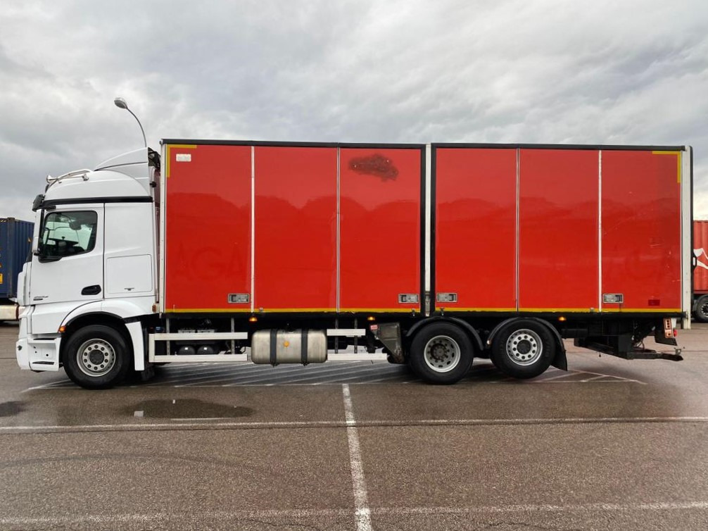MERCEDES-BENZ ACTROS 2542 - Xe tải hộp: hình 2 MERCEDES-BENZ ACTROS 2542 - Xe tải hộp: hình 2