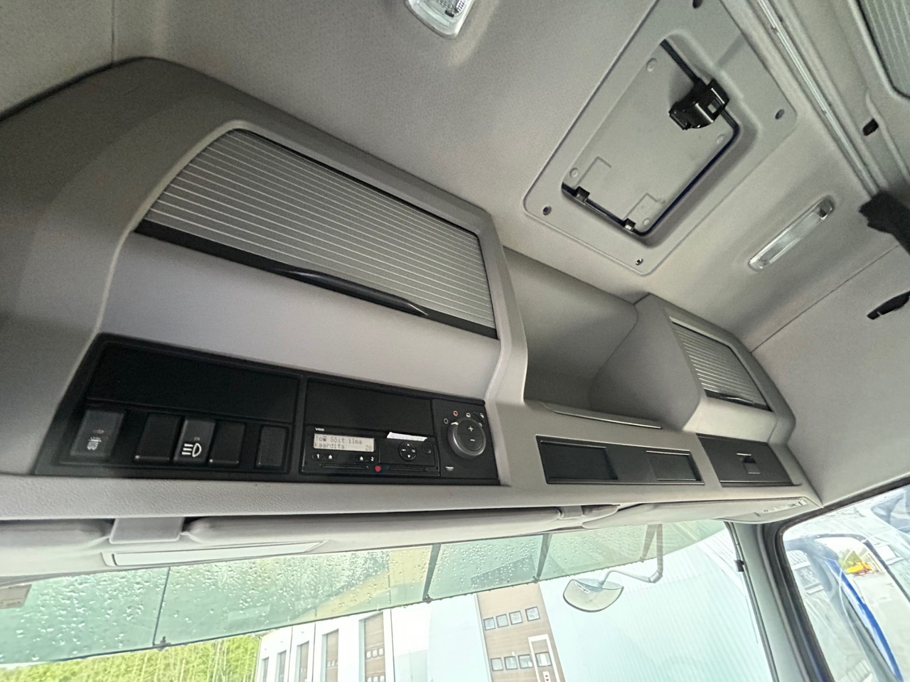 Xe tải thùng lửng/ Phẳng, Xe cẩu tự hành VOLVO FH460: hình 20