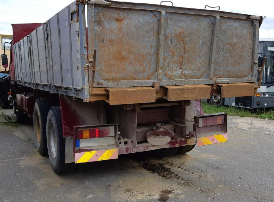 VOLVO FL10 - Xe ben: hình 4 VOLVO FL10 - Xe ben: hình 4