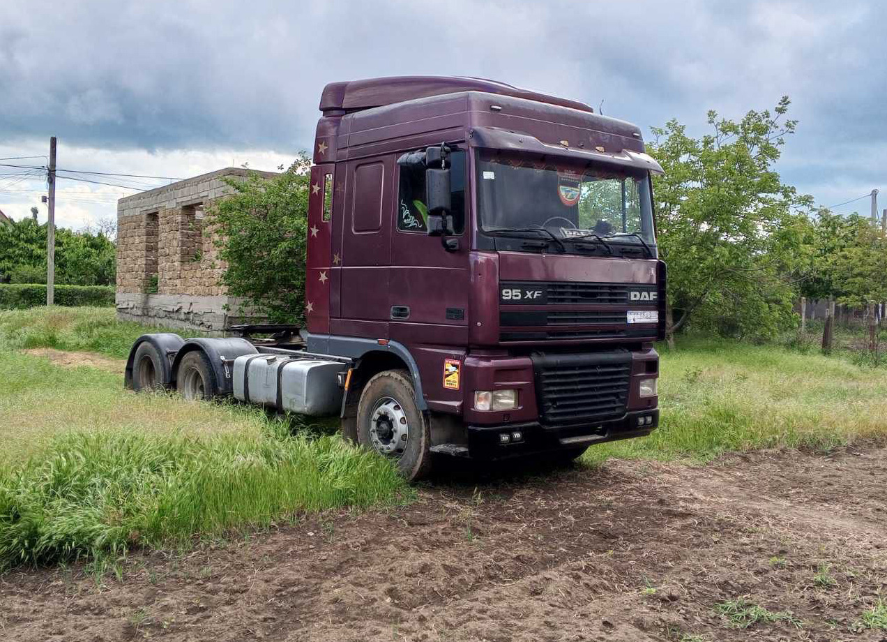 DAF 95XF380 - Xe đầu kéo: hình 1 DAF 95XF380 - Xe đầu kéo: hình 1