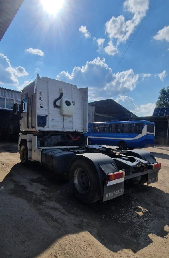 RENAULT Magnum 400 - Xe đầu kéo: hình 3 RENAULT Magnum 400 - Xe đầu kéo: hình 3