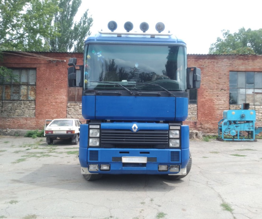 RENAULT Magnum 470 - Xe đầu kéo: hình 2 RENAULT Magnum 470 - Xe đầu kéo: hình 2