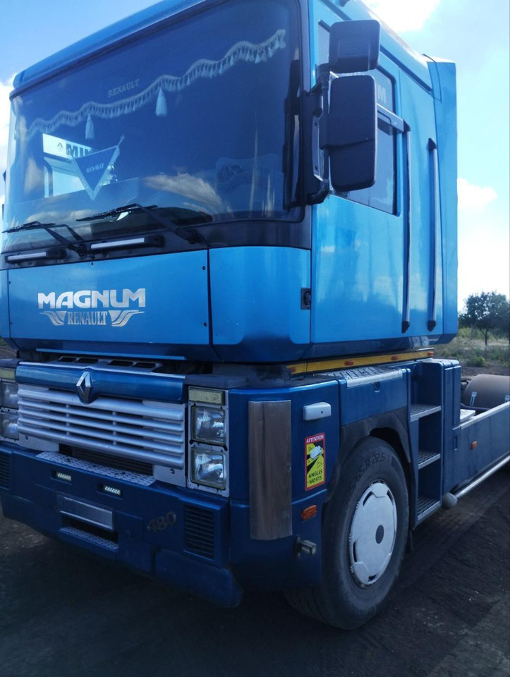 RENAULT Magnum 480 - Xe đầu kéo: hình 4 RENAULT Magnum 480 - Xe đầu kéo: hình 4