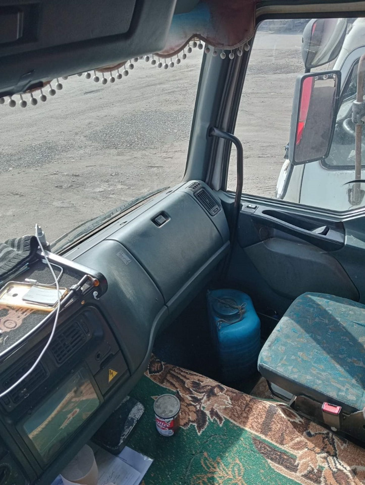 Xe đầu kéo RENAULT Premium 385: hình 15
