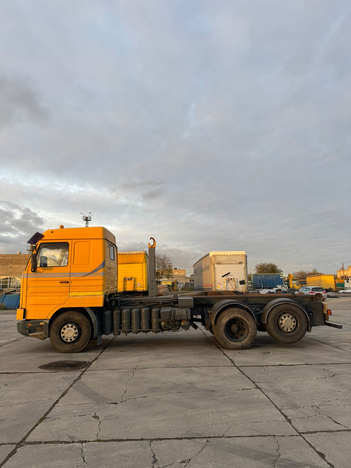 SCANIA 113M 380 - Xe đầu kéo: hình 4 SCANIA 113M 380 - Xe đầu kéo: hình 4