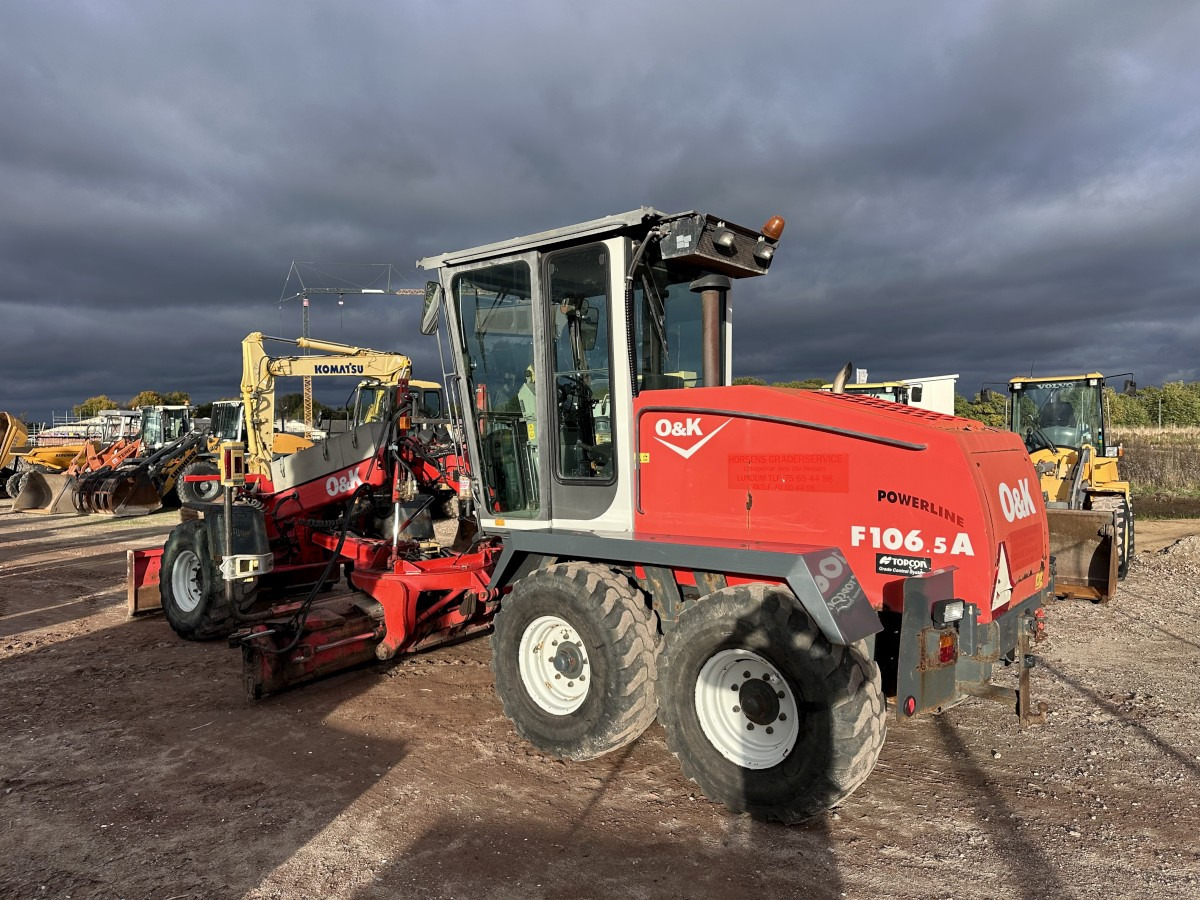 O&K F 106.5 - 6x6 Laser Topcon- Klima Cummins 6 Zyl. - Máy san: hình 5 O&K F 106.5 - 6x6 Laser Topcon- Klima Cummins 6 Zyl. - Máy san: hình 5