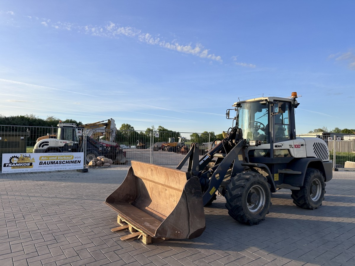 TEREX TL 100 - 30 Km/h Schaufel + Palettengabel Top ! - Máy xúc lật bánh lốp: hình 3 TEREX TL 100 - 30 Km/h Schaufel + Palettengabel Top ! - Máy xúc lật bánh lốp: hình 3