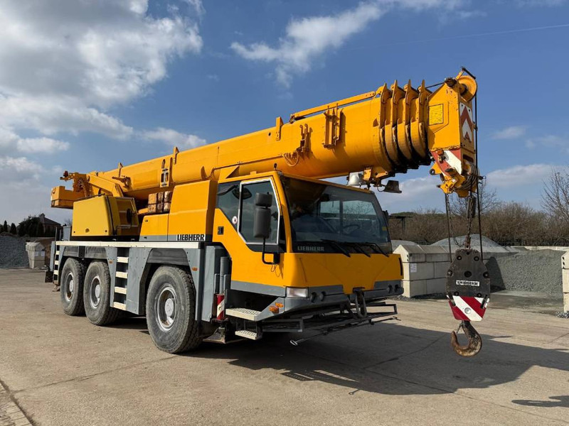 Liebherr LTM1055/1 - Cần cẩu mọi địa hình: hình 2 Liebherr LTM1055/1 - Cần cẩu mọi địa hình: hình 2