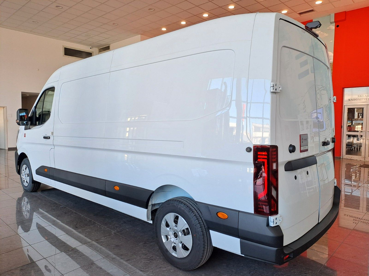 Renault Master L3H2 150 - NAV Klimaaut. Holzb. 270° - Xe van chở hàng: hình 2 Renault Master L3H2 150 - NAV Klimaaut. Holzb. 270° - Xe van chở hàng: hình 2