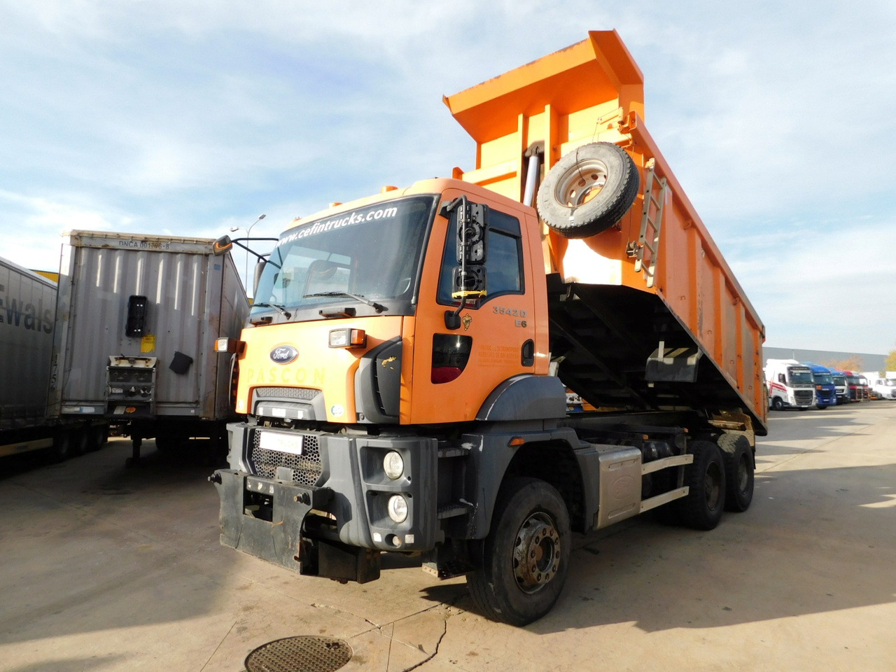 Ford 3542d 6x4 dcab e6 16s2230 - Xe ben: hình 1 Ford 3542d 6x4 dcab e6 16s2230 - Xe ben: hình 1