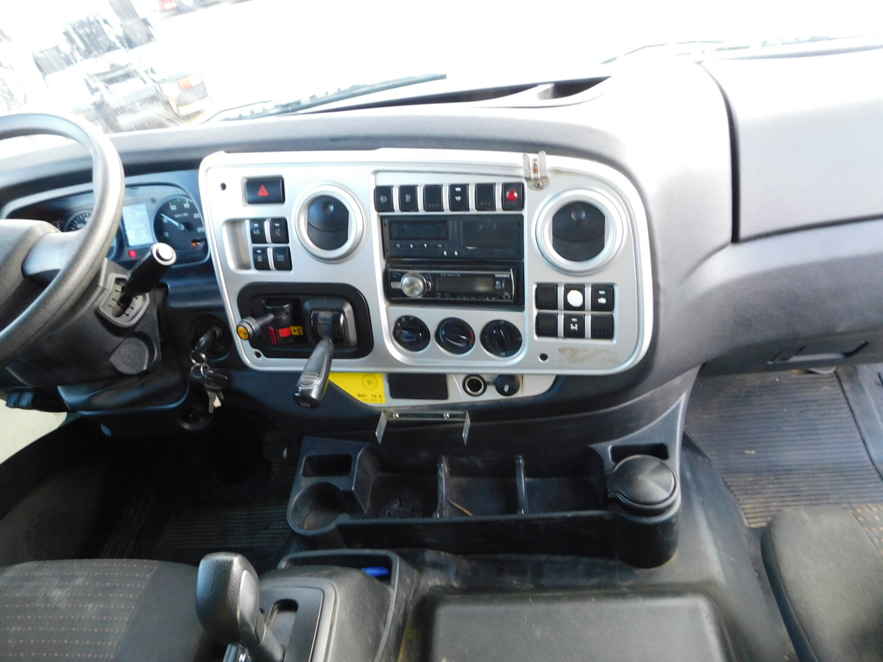 Xe ben Ford 4142d 8x4 dcab e6 12tx2210: hình 6
