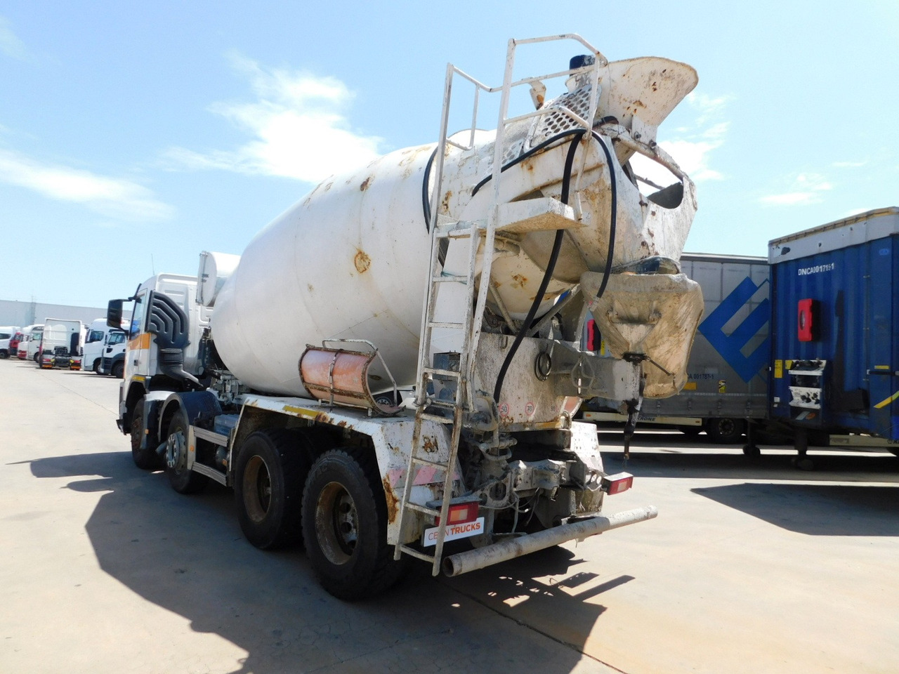 Volvo Fm9 340 mixer - Xe trộn bê tông: hình 4 Volvo Fm9 340 mixer - Xe trộn bê tông: hình 4
