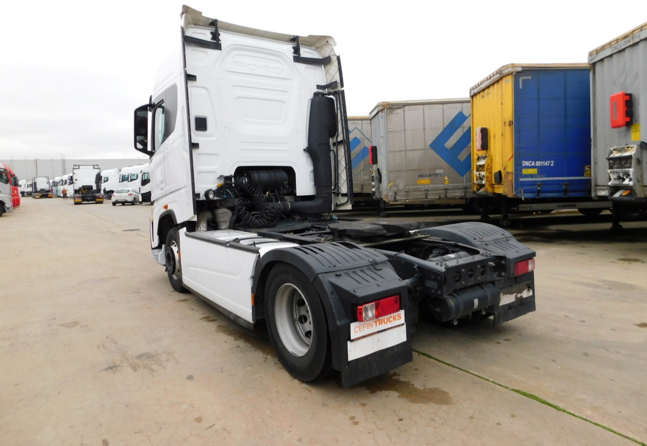 Ford F max 4x2 scab e6 12s2620 - Xe đầu kéo: hình 4 Ford F max 4x2 scab e6 12s2620 - Xe đầu kéo: hình 4