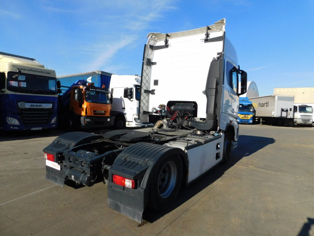 Ford F max 4x2 scab e6 12s2620 - Xe đầu kéo: hình 3 Ford F max 4x2 scab e6 12s2620 - Xe đầu kéo: hình 3