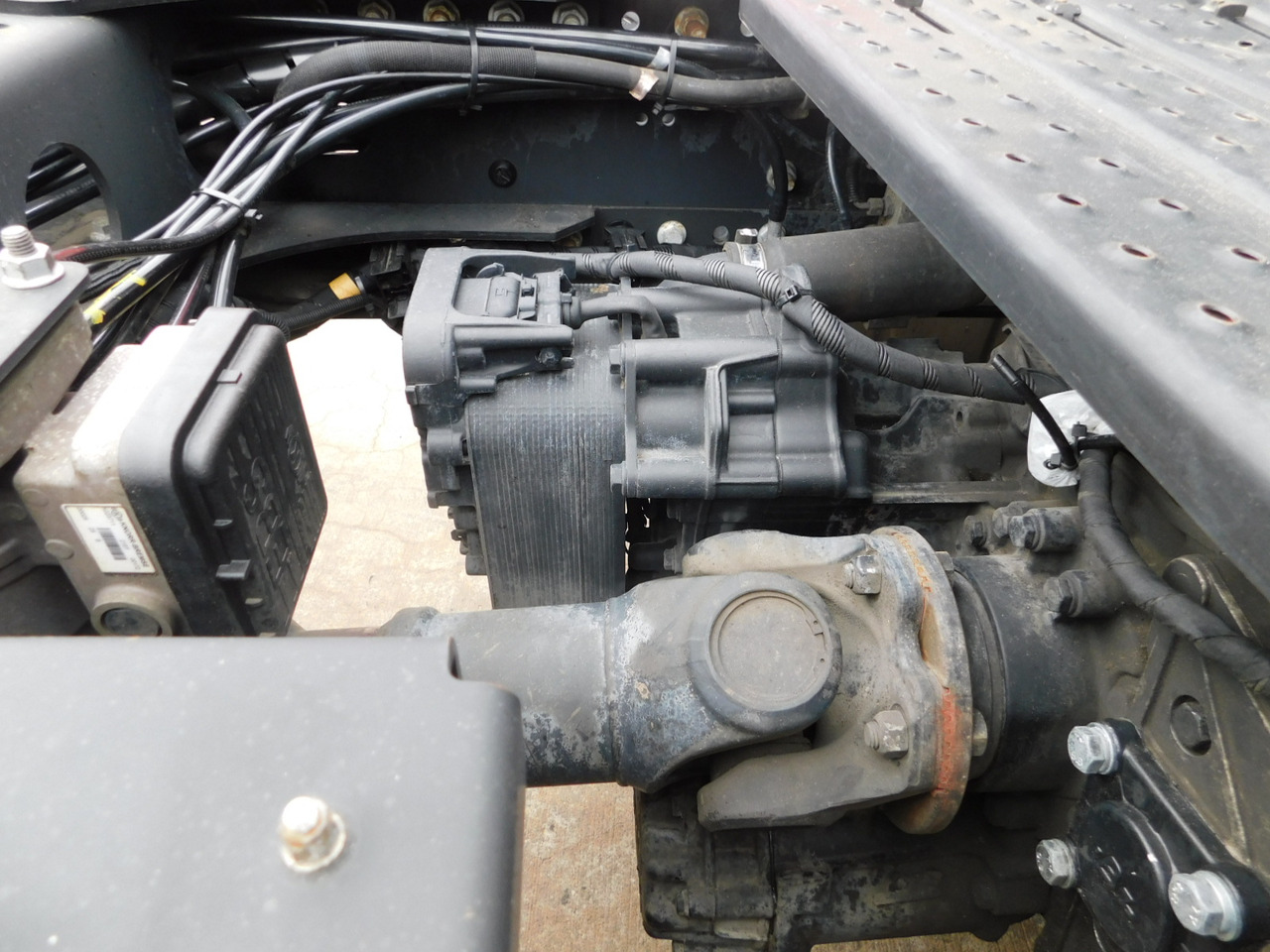 Xe đầu kéo Ford F max 4x2 scab e6 12s2620: hình 7