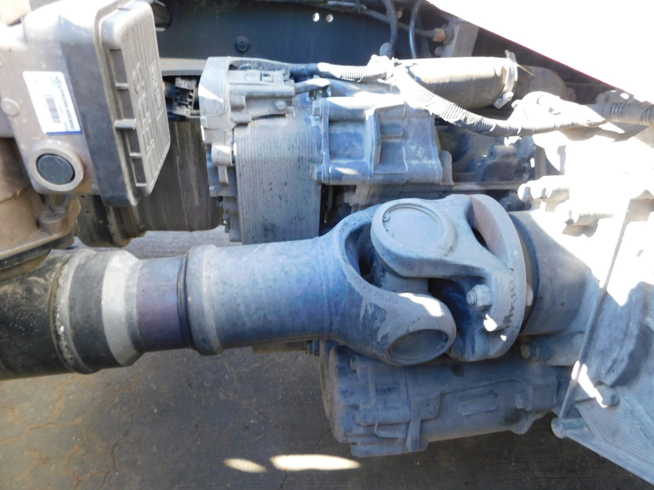 Xe đầu kéo Ford F max 4x2 scab e6 12s2620: hình 8