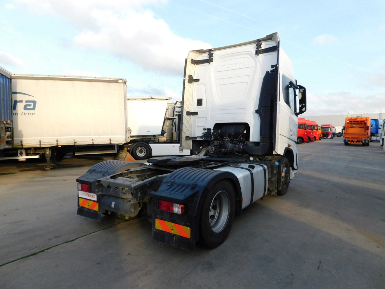 Ford F max 4x2 scab e6 12tx2620 - Xe đầu kéo: hình 3 Ford F max 4x2 scab e6 12tx2620 - Xe đầu kéo: hình 3