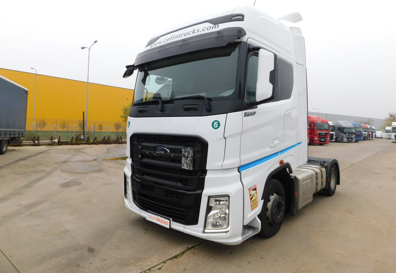 Ford F max ll 4x2 scab e6 12tx2620 - Xe đầu kéo: hình 1 Ford F max ll 4x2 scab e6 12tx2620 - Xe đầu kéo: hình 1