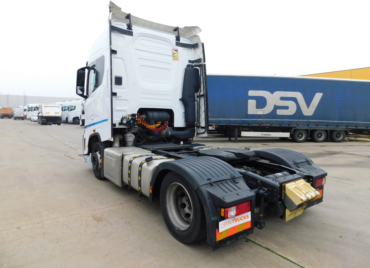 Ford F max ll 4x2 scab e6 12tx2620 - Xe đầu kéo: hình 4 Ford F max ll 4x2 scab e6 12tx2620 - Xe đầu kéo: hình 4