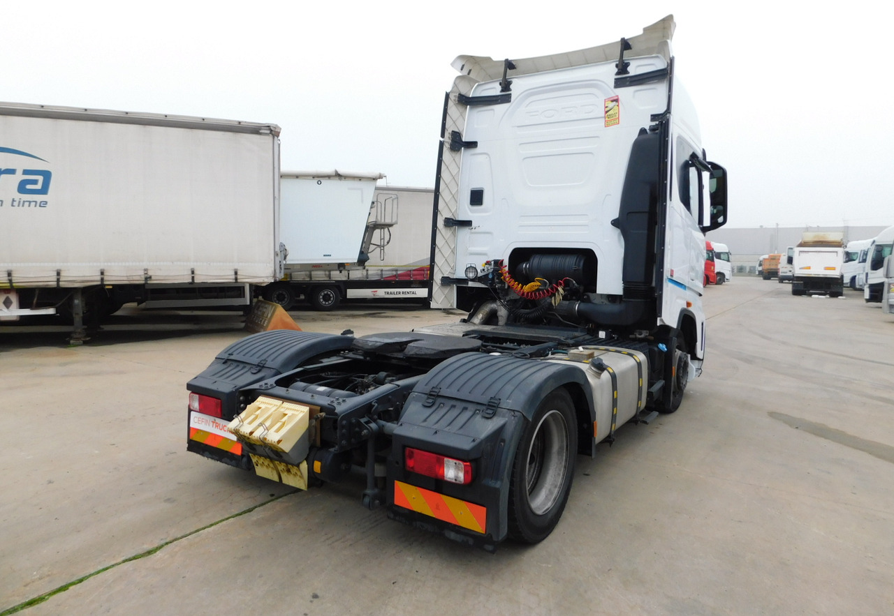 Ford F max ll 4x2 scab e6 12tx2620 - Xe đầu kéo: hình 3 Ford F max ll 4x2 scab e6 12tx2620 - Xe đầu kéo: hình 3