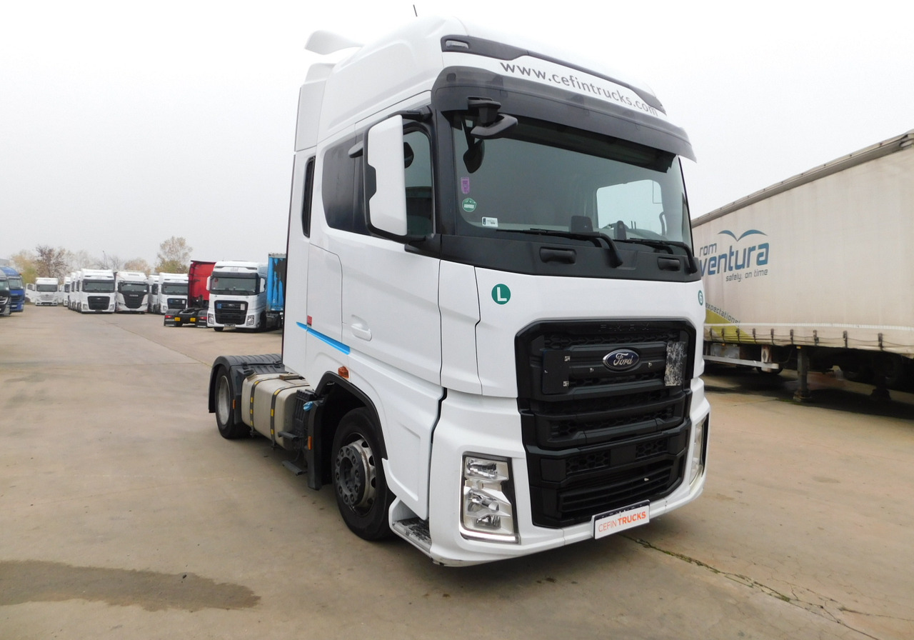 Ford F max ll 4x2 scab e6 12tx2620 - Xe đầu kéo: hình 2 Ford F max ll 4x2 scab e6 12tx2620 - Xe đầu kéo: hình 2