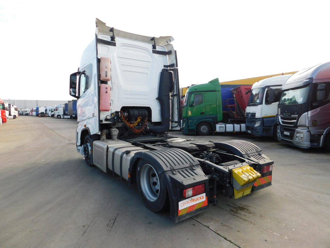 Ford F max ll 4x2 scab e6 12tx2620 - Xe đầu kéo: hình 4 Ford F max ll 4x2 scab e6 12tx2620 - Xe đầu kéo: hình 4