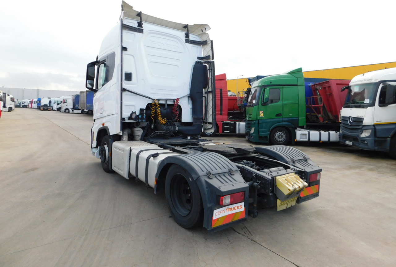 Ford F max ll 4x2 scab e6 12tx2620 - Xe đầu kéo: hình 4 Ford F max ll 4x2 scab e6 12tx2620 - Xe đầu kéo: hình 4