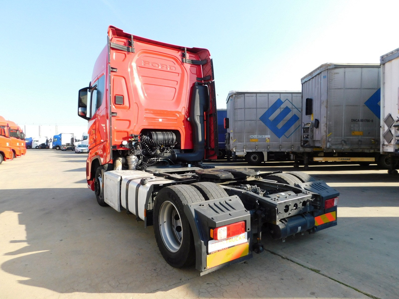 Ford F max ll 4x2 scab e6 12tx2620 - Xe đầu kéo: hình 4 Ford F max ll 4x2 scab e6 12tx2620 - Xe đầu kéo: hình 4