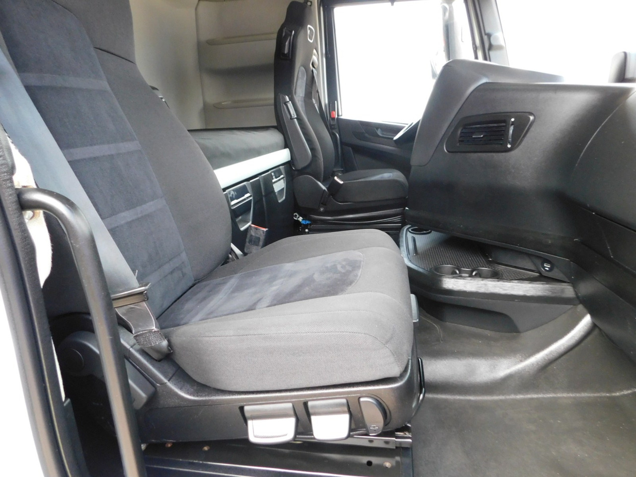 Iveco As440stp - Xe đầu kéo: hình 5 Iveco As440stp - Xe đầu kéo: hình 5