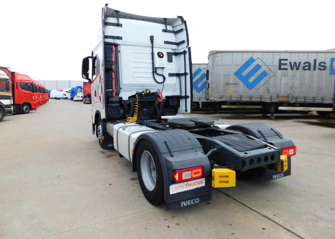 Iveco As440stp - Xe đầu kéo: hình 4 Iveco As440stp - Xe đầu kéo: hình 4