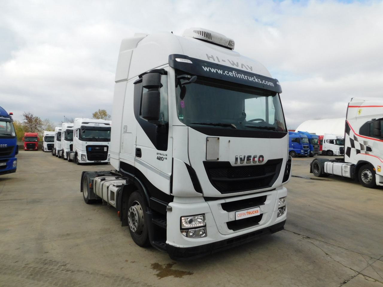 Iveco Stralis 420 - Xe đầu kéo: hình 2 Iveco Stralis 420 - Xe đầu kéo: hình 2