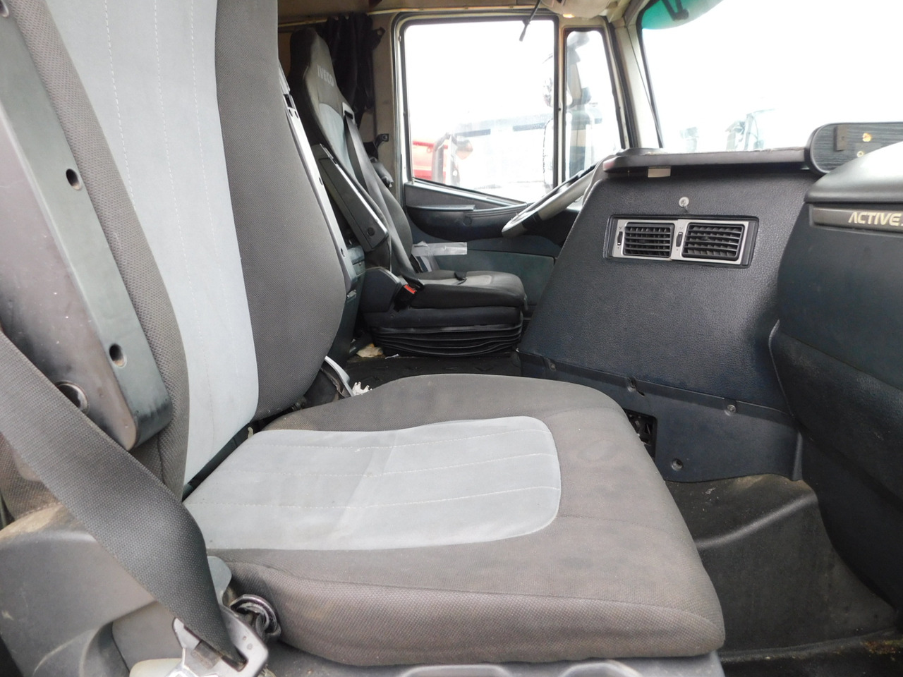 Iveco Stralis - Xe đầu kéo: hình 5 Iveco Stralis - Xe đầu kéo: hình 5