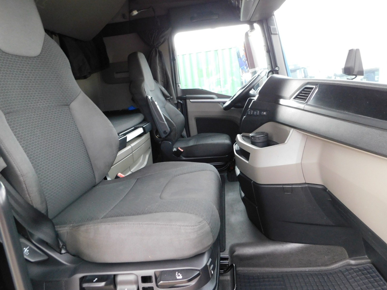 Man Tgx 18470 - Xe đầu kéo: hình 5 Man Tgx 18470 - Xe đầu kéo: hình 5