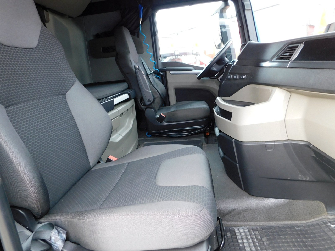 Man Tgx 18470 - Xe đầu kéo: hình 5 Man Tgx 18470 - Xe đầu kéo: hình 5