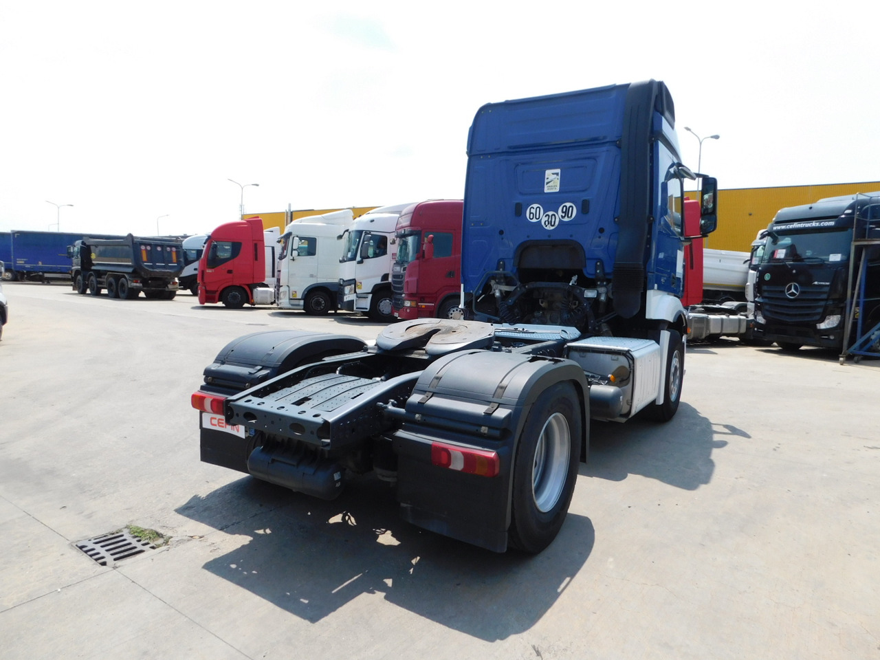Mercedes Actros 1845 - Xe đầu kéo: hình 3 Mercedes Actros 1845 - Xe đầu kéo: hình 3