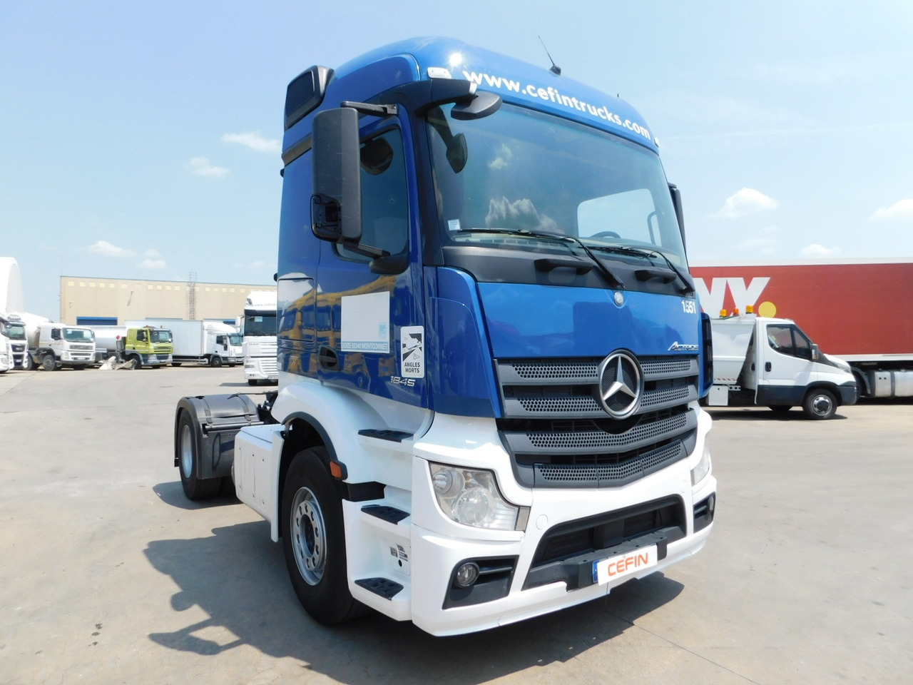 Mercedes Actros 1845 - Xe đầu kéo: hình 2 Mercedes Actros 1845 - Xe đầu kéo: hình 2