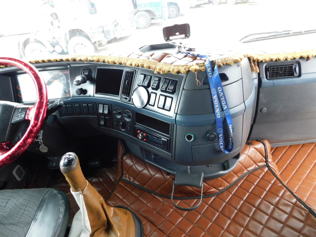 Xe đầu kéo Volvo Fh 440: hình 7