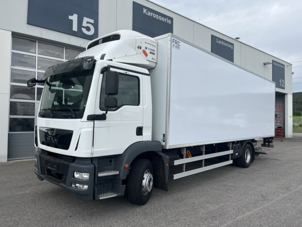 MAN TGM 15.290 4x2 LL Tiefkühler ATP 08.2028 Euro6 - Xe van đông lạnh: hình 1 MAN TGM 15.290 4x2 LL Tiefkühler ATP 08.2028 Euro6 - Xe van đông lạnh: hình 1
