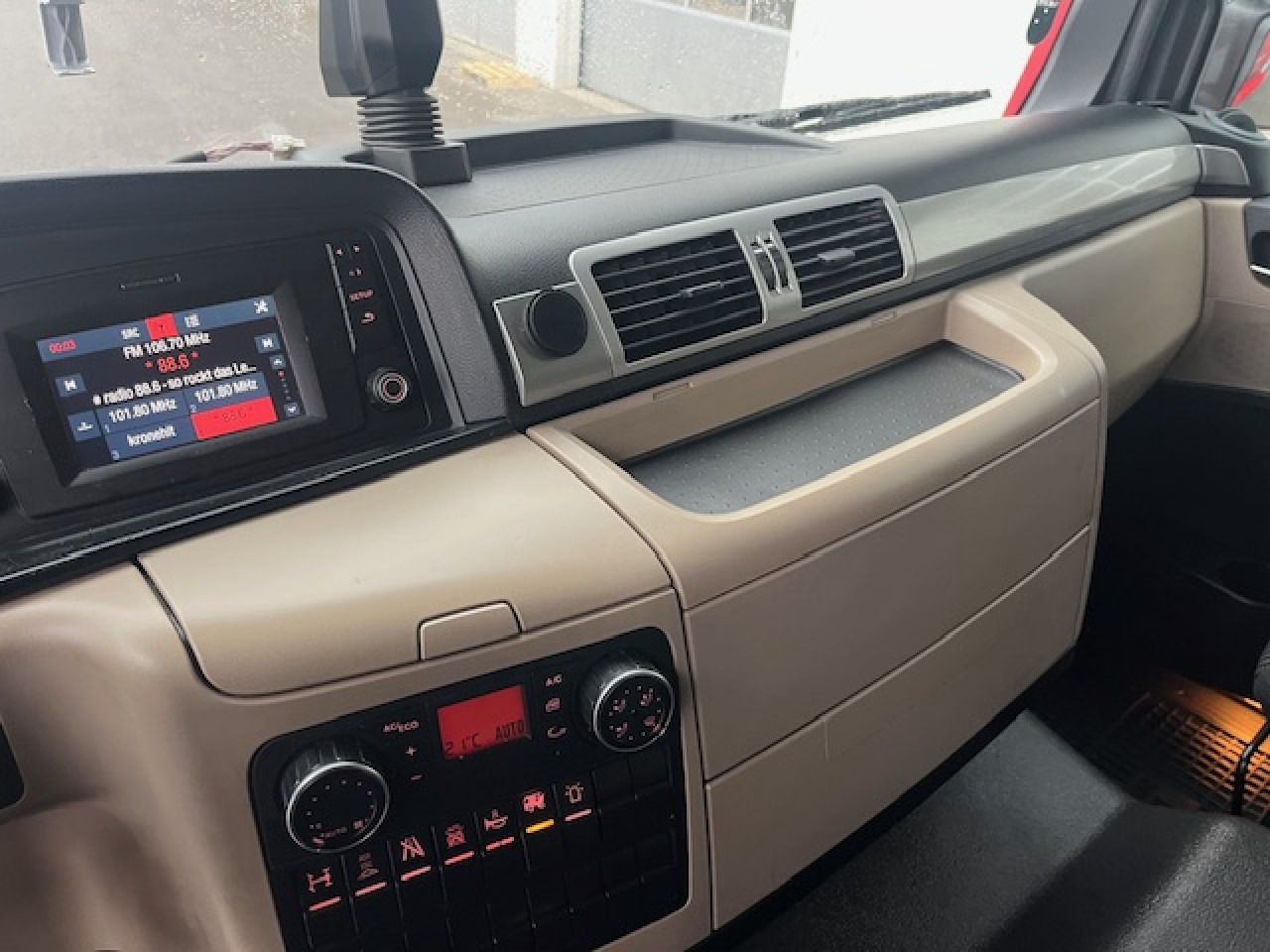 MAN TGM 18.320 4x2 BL Euro6 Klima Luftfeder - Xe tải thùng mui bạt: hình 3 MAN TGM 18.320 4x2 BL Euro6 Klima Luftfeder - Xe tải thùng mui bạt: hình 3