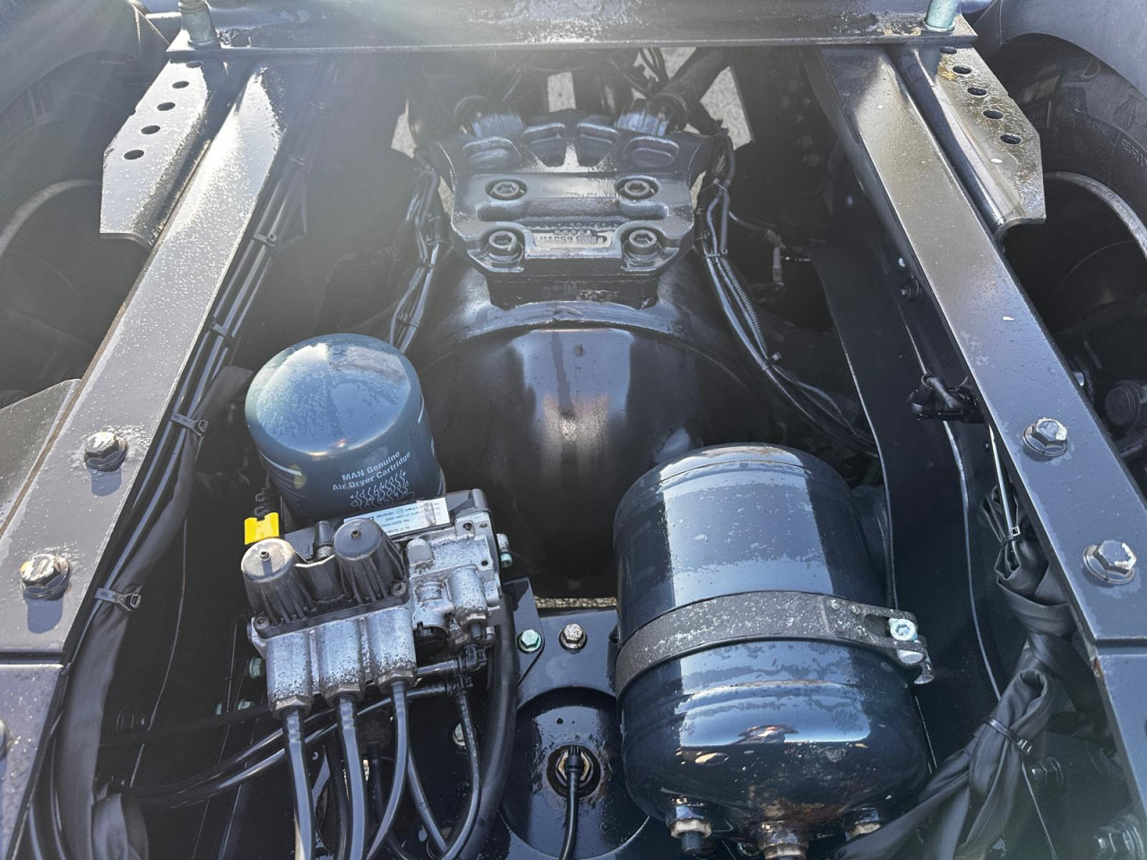 MAN MAN TGX 18.470 LL SA Euro6 Retarder Luftfeder ZV - Xe đầu kéo: hình 4 MAN MAN TGX 18.470 LL SA Euro6 Retarder Luftfeder ZV - Xe đầu kéo: hình 4