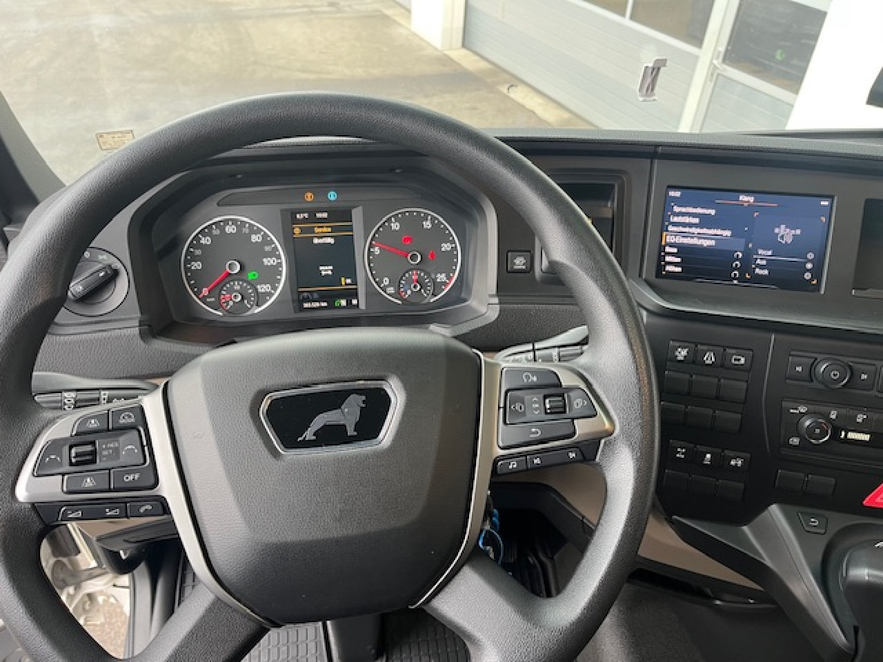 MAN TGX 18.470 4x2 BLS Euro6 Retarder Klima Luftfeder - Xe đầu kéo: hình 3 MAN TGX 18.470 4x2 BLS Euro6 Retarder Klima Luftfeder - Xe đầu kéo: hình 3