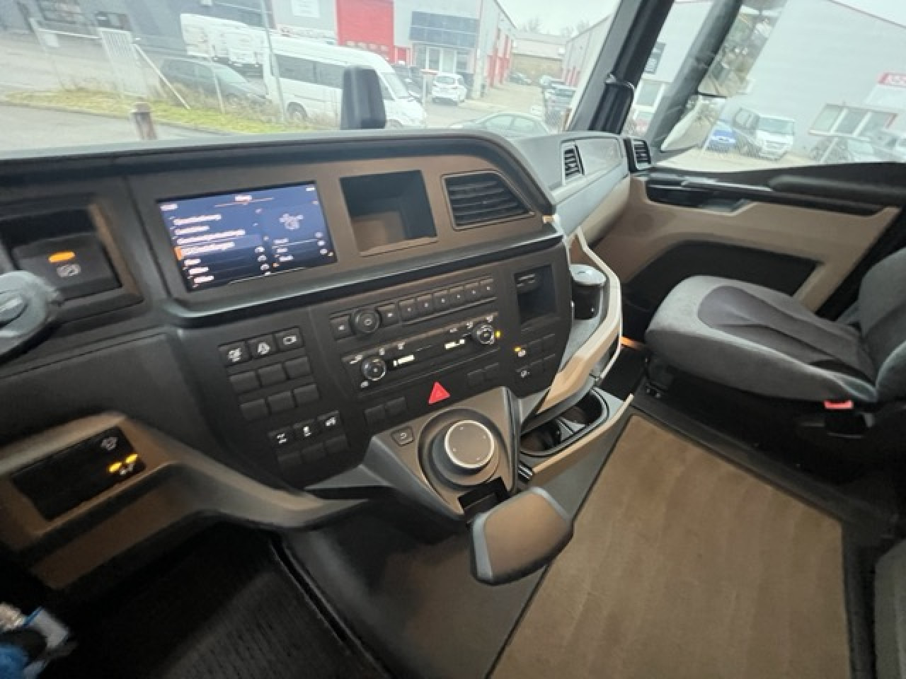 MAN TGX 18.470 4x2 BLS Euro6 Retarder Klima Luftfeder - Xe đầu kéo: hình 3 MAN TGX 18.470 4x2 BLS Euro6 Retarder Klima Luftfeder - Xe đầu kéo: hình 3