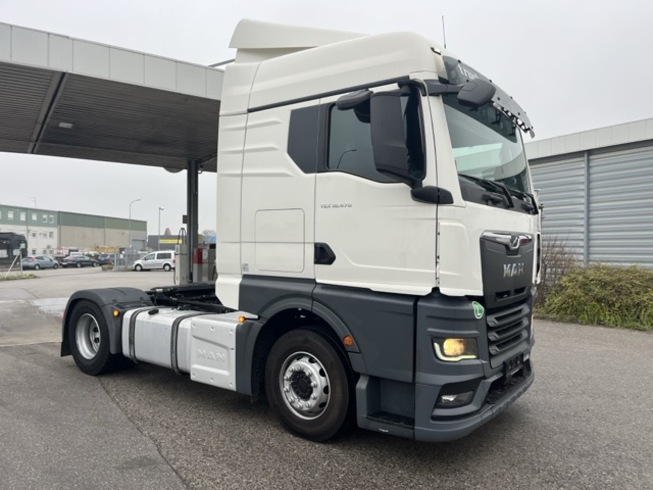 Cho thuê MAN TGX 18.470 4x2 BLS Euro6 Retarder Klima Luftfeder MAN TGX 18.470 4x2 BLS Euro6 Retarder Klima Luftfeder: hình 8 Cho thuê MAN TGX 18.470 4x2 BLS Euro6 Retarder Klima Luftfeder MAN TGX 18.470 4x2 BLS Euro6 Retarder Klima Luftfeder: hình 8