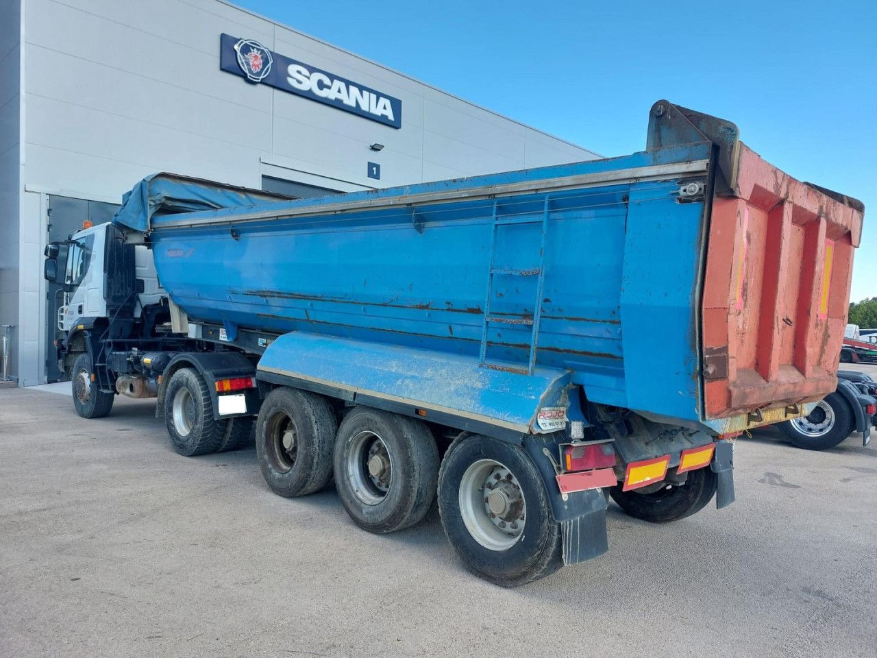 Xe đầu kéo IVECO Trakker: hình 9