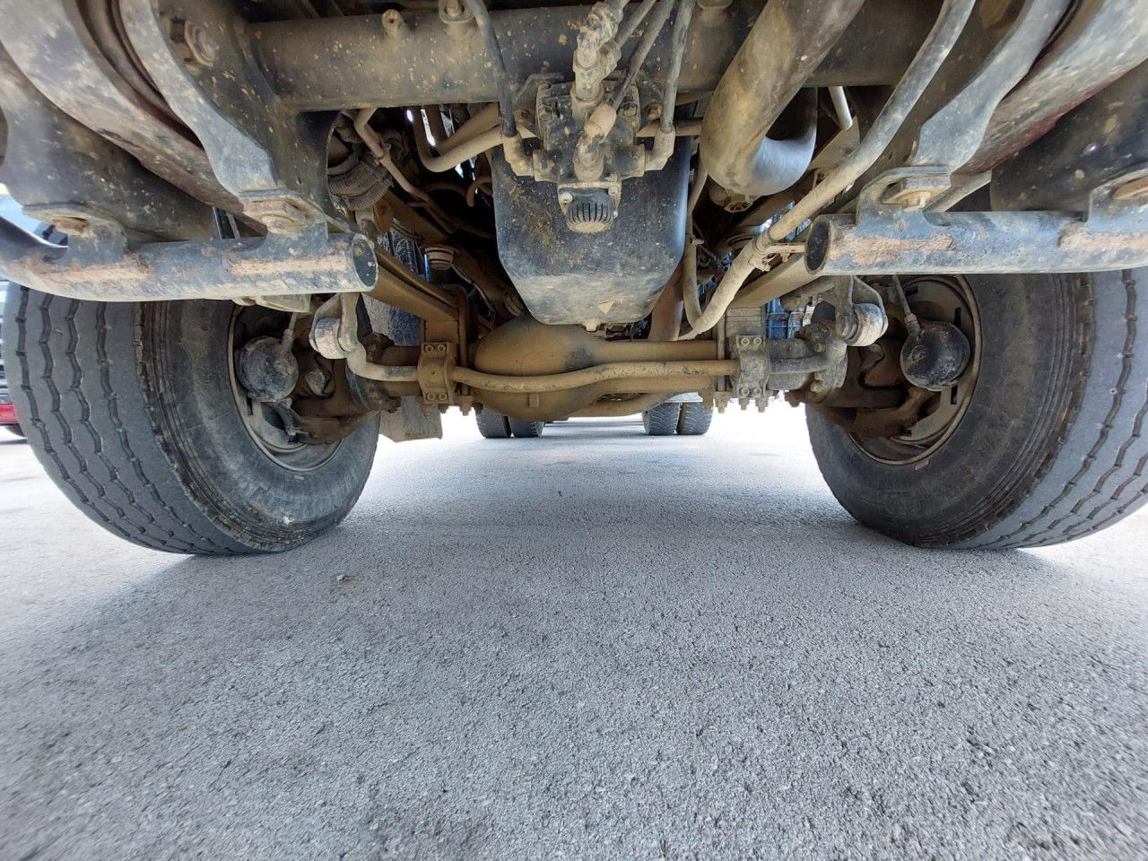 Xe đầu kéo IVECO Trakker: hình 11
