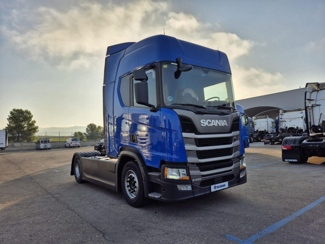 Scania R 450 - Xe đầu kéo: hình 1 Scania R 450 - Xe đầu kéo: hình 1