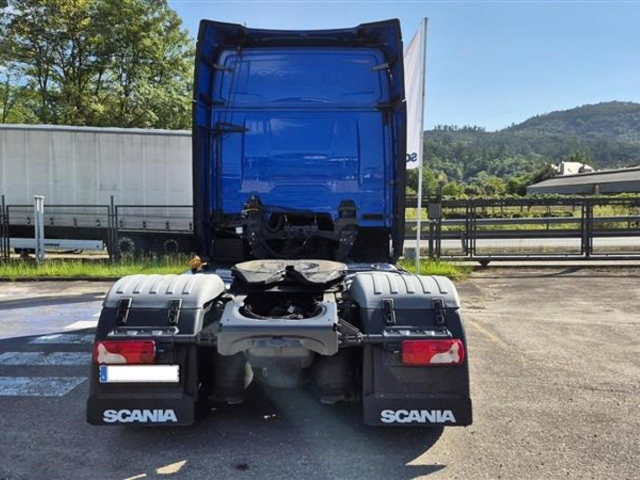 Scania R 450 - Xe đầu kéo: hình 4 Scania R 450 - Xe đầu kéo: hình 4