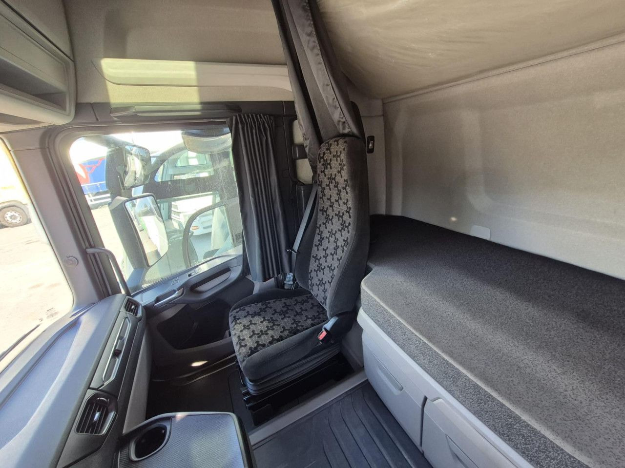 Scania R 500 - Xe đầu kéo: hình 4 Scania R 500 - Xe đầu kéo: hình 4