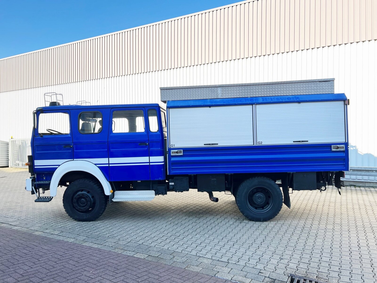 120-23 AW 4x4 Doka 120-23 AW 4x4 Doka, V8-Motor, Gerätewagen, Seilwinde - Xe tải thùng lửng/ Phẳng: hình 4 120-23 AW 4x4 Doka 120-23 AW 4x4 Doka, V8-Motor, Gerätewagen, Seilwinde - Xe tải thùng lửng/ Phẳng: hình 4