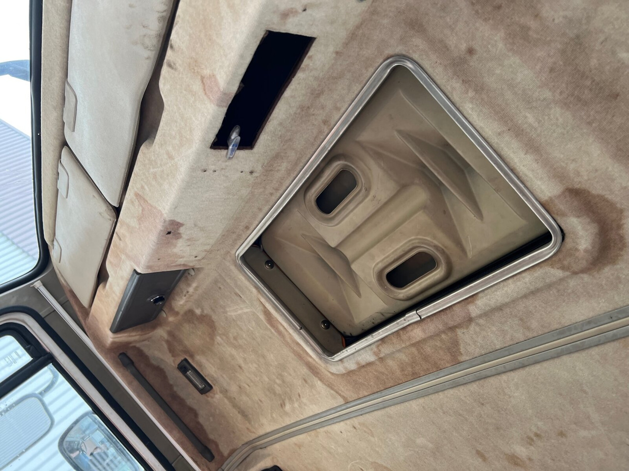 260-34 AHW 6x6 260-34 AHW 6x6, V8, Manual, Full Steel - Xe tải khung gầm: hình 5 260-34 AHW 6x6 260-34 AHW 6x6, V8, Manual, Full Steel - Xe tải khung gầm: hình 5